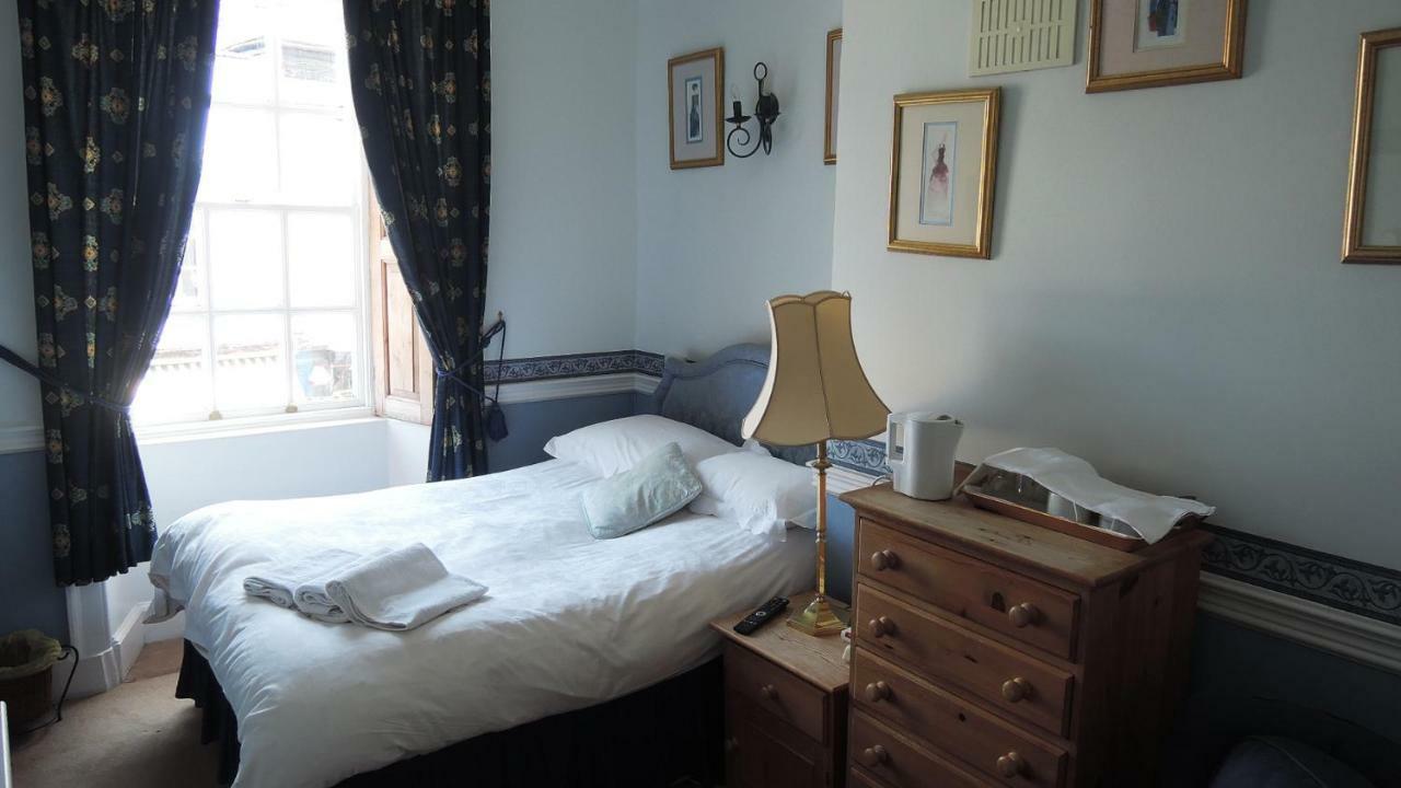 The Georgian House Bed & Breakfast Watchet Exterior photo